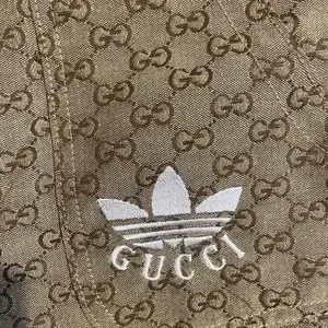 adidas x Gucci ダブルネームアノラックブルゾン ショートパンツ adidas x Gucci ダブルネームアノラックブルゾン ショートパンツ